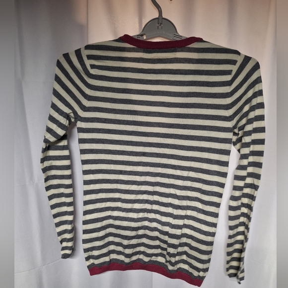 Anthropologies Sparrow Striped Gray and White Sweater. - Picture 4 of 7